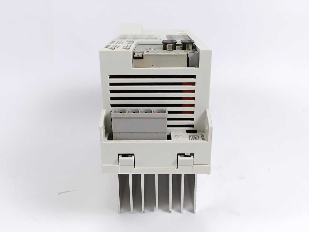 LENZE ECSEA004C4B 13230855 Servo Drive