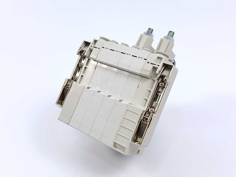 SMC Pneumatics SV2100-5FU Valve Manifold w/ 2x SV2000-00-P
