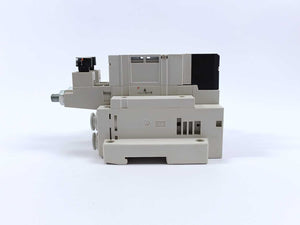 SMC Pneumatics SV2100-5FU Valve Manifold w/ 2x SV2000-00-P