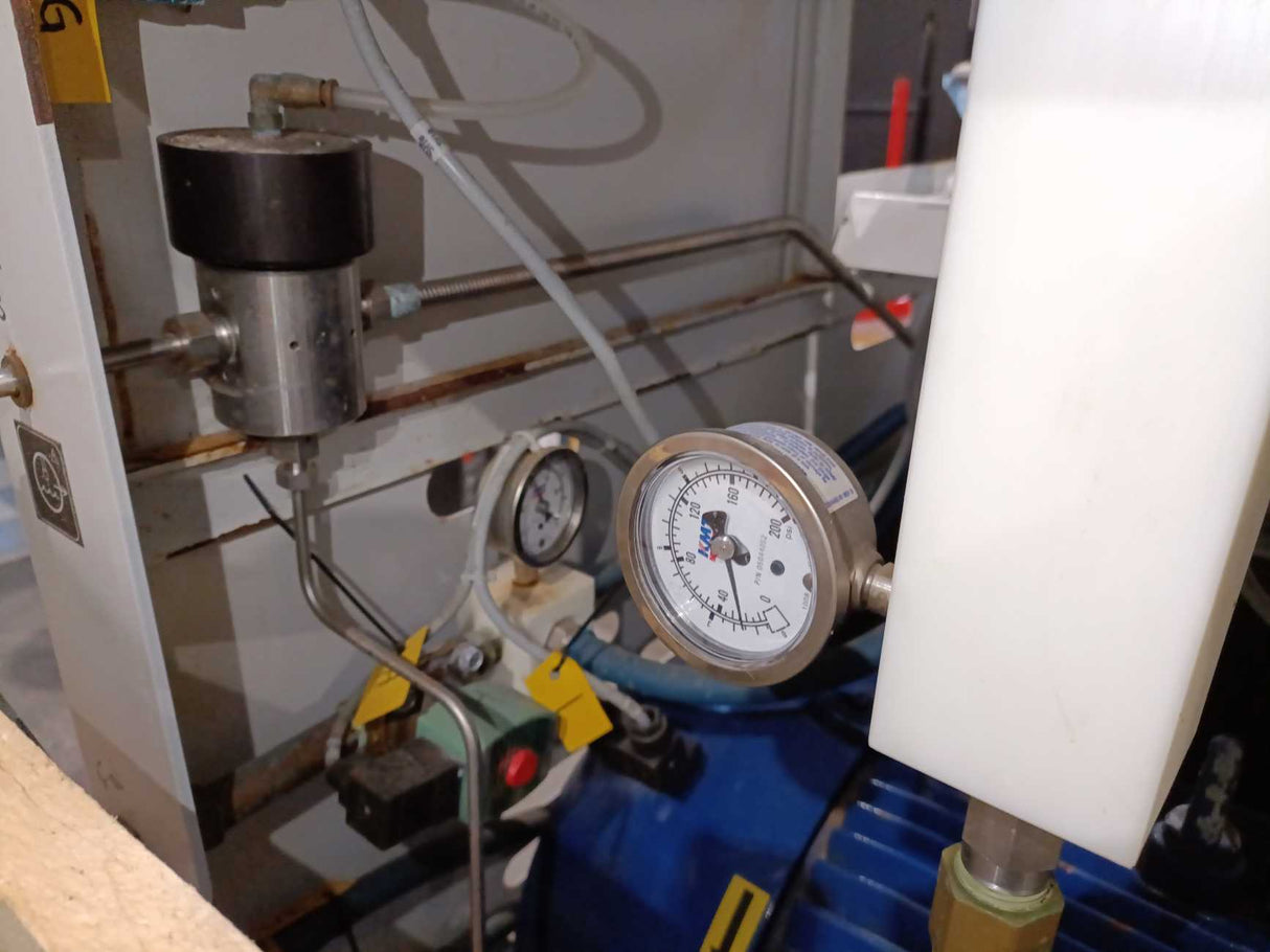 KMT Waterjet NEOLine 40 i V3 NEOLine 40i OEM High-Pressure Pump Year 2015
