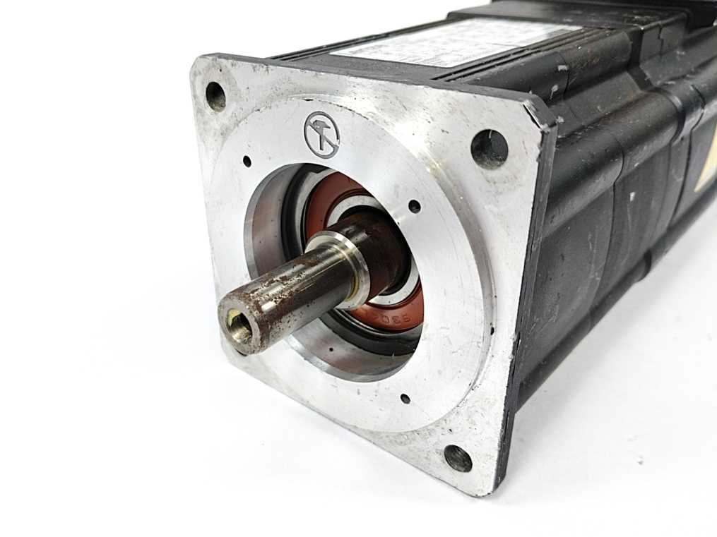 LENZE MCS 09D41-SRSP1-A14N-ST5S00N-R0SU 15348035 Servo Motor 320V 2.3A