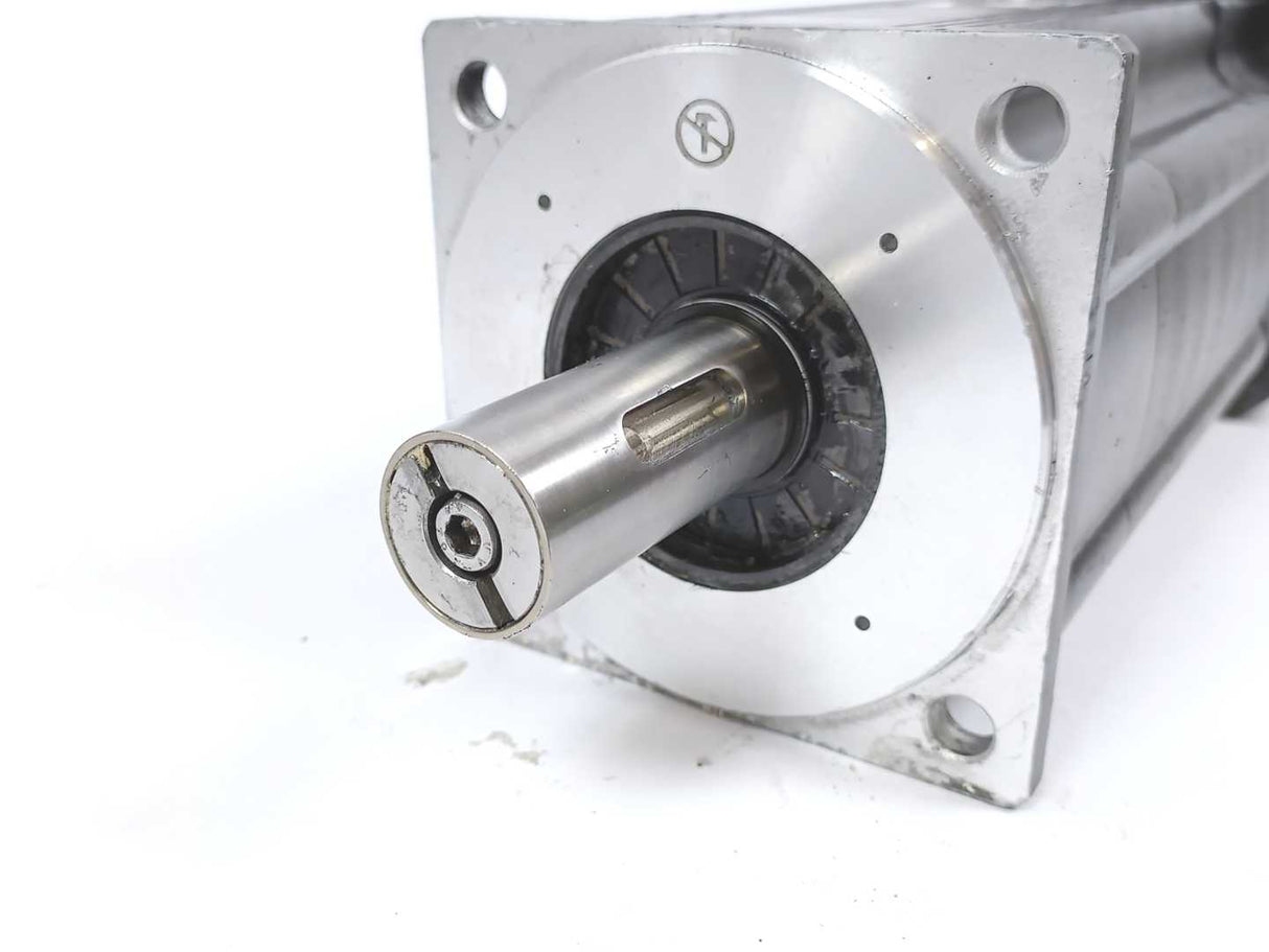 LENZE MCS 12L39-RS0B0-B19N-ST5F10N-R0SU 13483586 Servo Motor w/ 4656 EZ