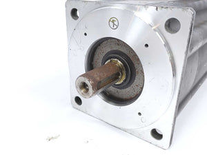 LENZE MCS 12L20-RS0B0-B19N-ST6S00N-R0SU 15070909 Servo Motor 330V 5.9A