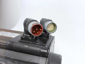 LENZE MCS 14L15-RS0b0-B24N-ST5S00N-R0SU 15003660 Servo Motor 315V 9.7A