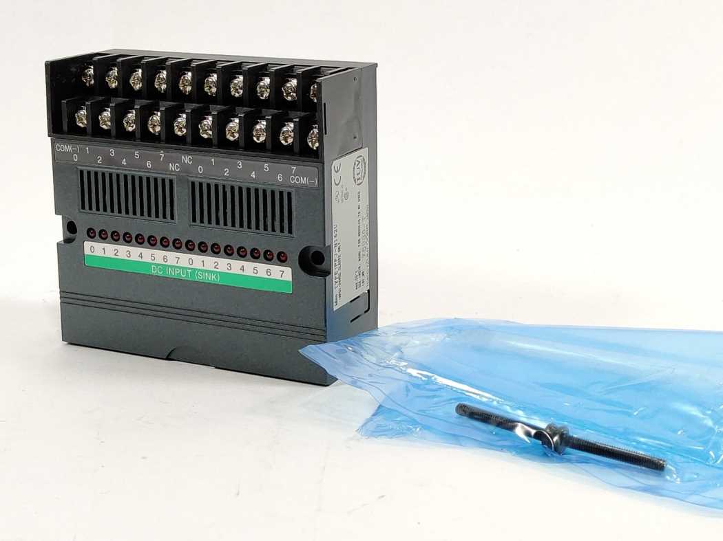 Idec Izumi Corp. PFJ-N162U FA-1J 16-DC Input Unit (SINK)
