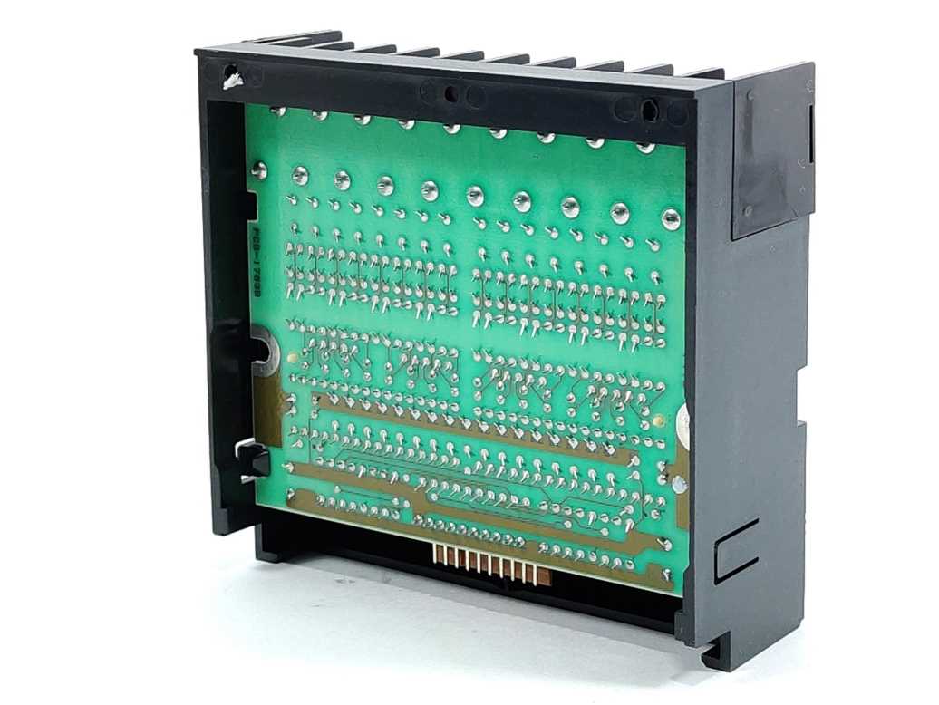 Idec Izumi Corp. PFJ-N162U FA-1J 16-DC Input Unit (SINK)