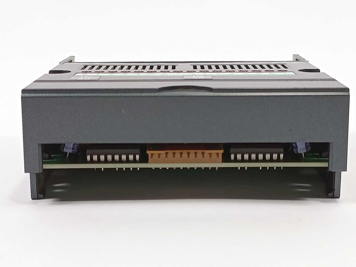 Idec Izumi Corp. PFJ-N162U FA-1J 16-DC Input Unit (SINK)