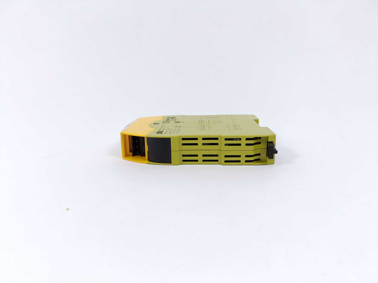 Pilz 772121 PNOZ m EF PDP Link Module Supply, configurable controller