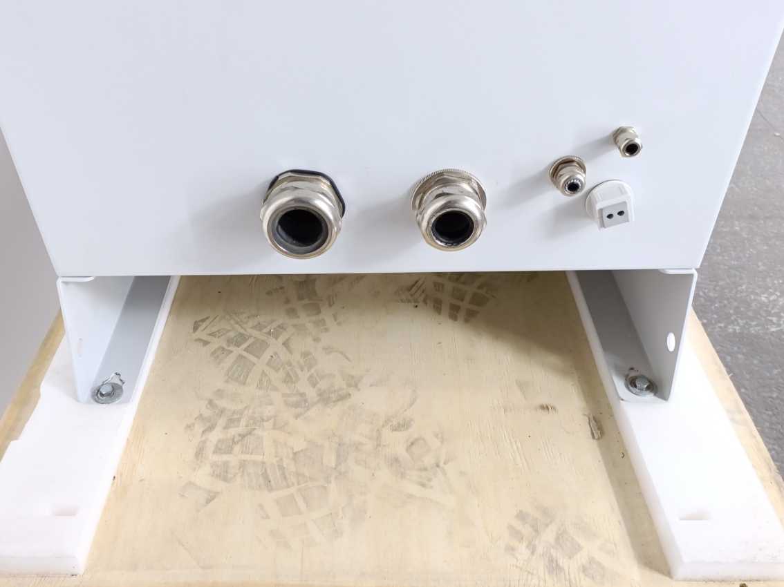 AB 20G1AGC140JA0NNNNN Ser. A, AC Drive 400VAC, 3Phase, 140A, 75kW