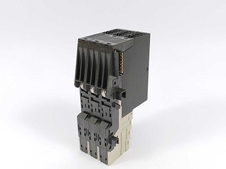 Siemens 6ES7138-4CA01-0AA0  6ES7193-4CC30-0AA0 3 Pcs.
