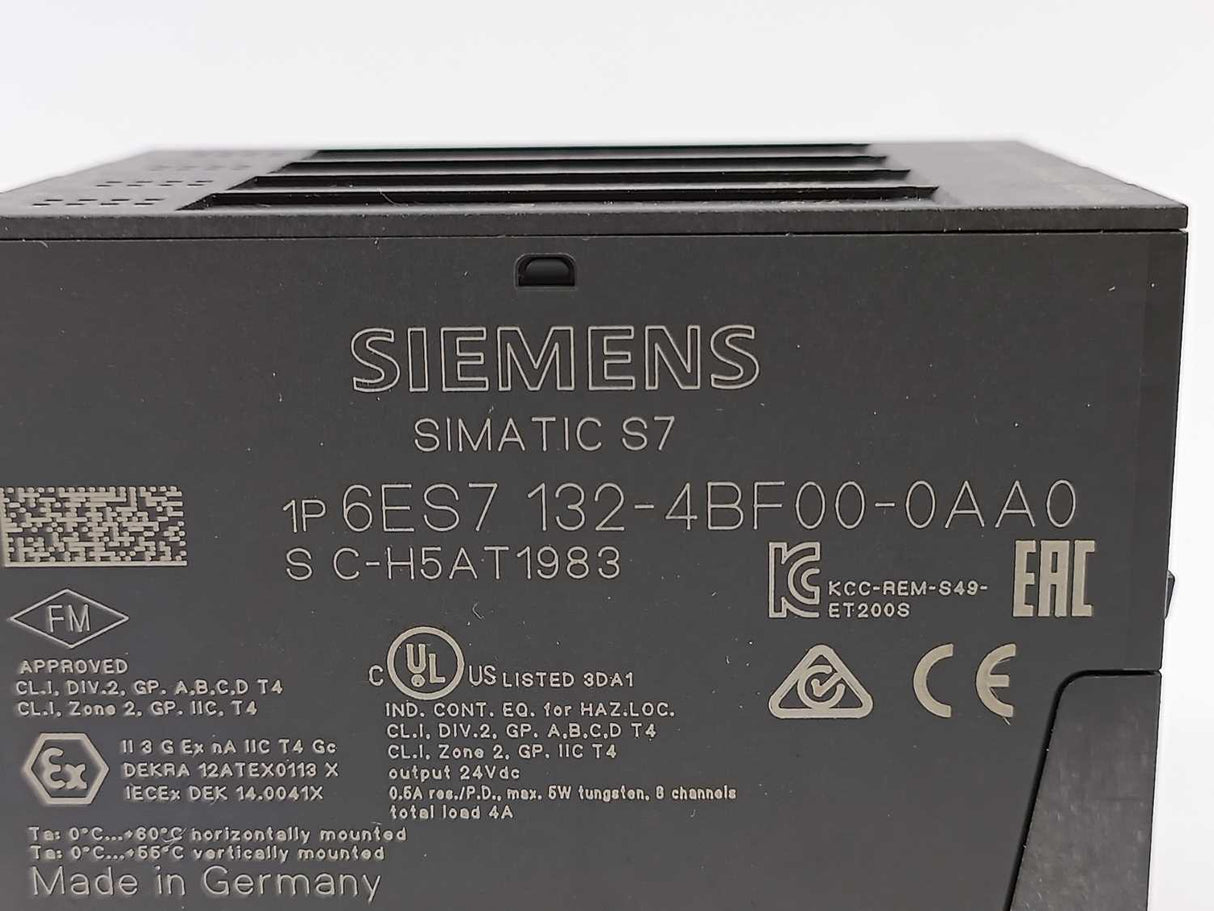 Siemens 6ES7132-4BF00-0AA0 w/ 6ES7193-4CB30-0AA0 4 Pcs.