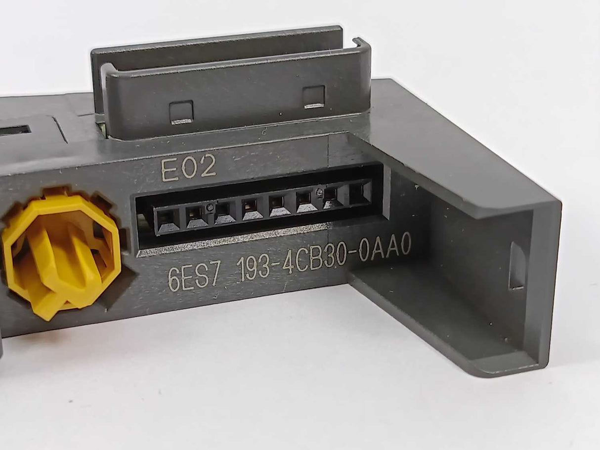 Siemens 6ES7132-4BF00-0AA0 w/ 6ES7193-4CB30-0AA0 4 Pcs.