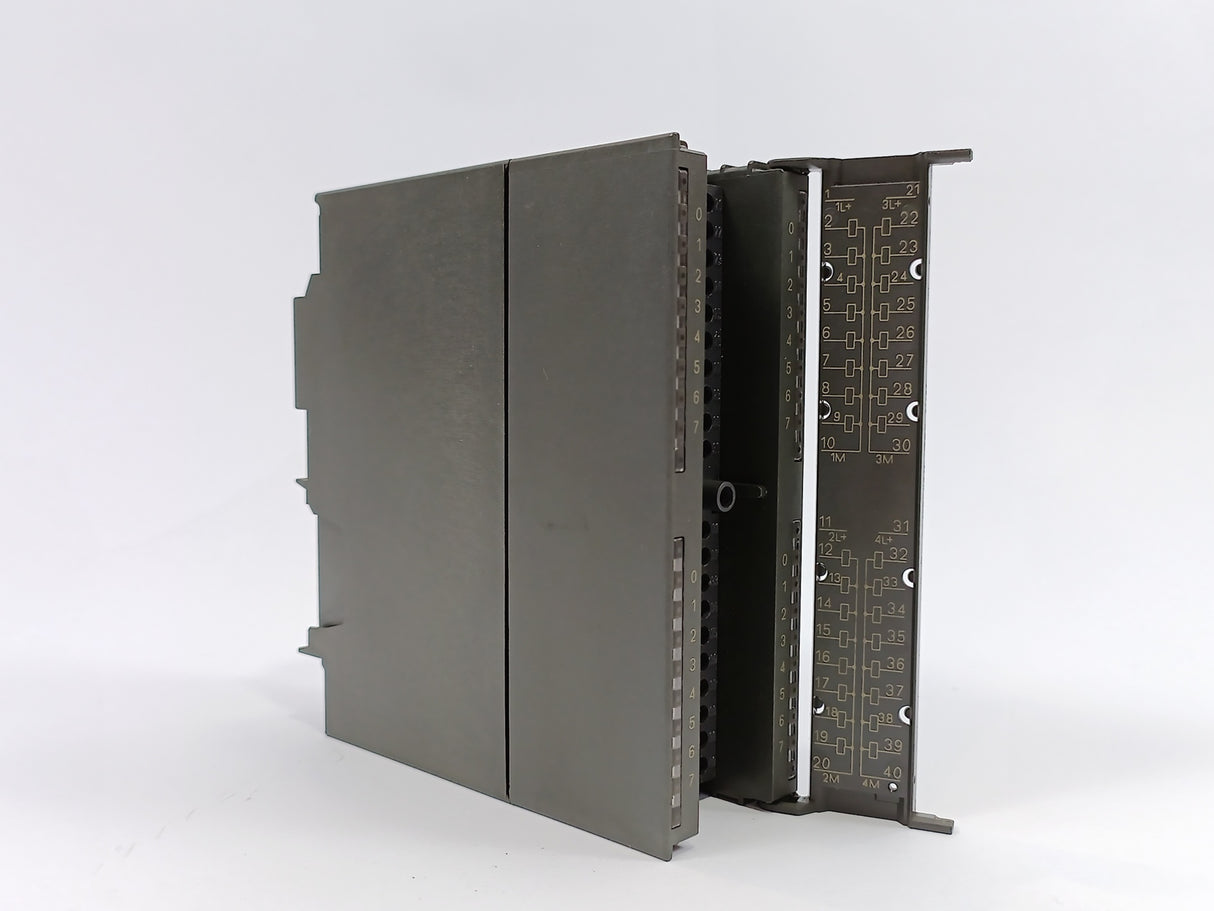 Siemens 6ES7322-1BL00-0AA0 SIMATIC S7-300 Digital output SM 322