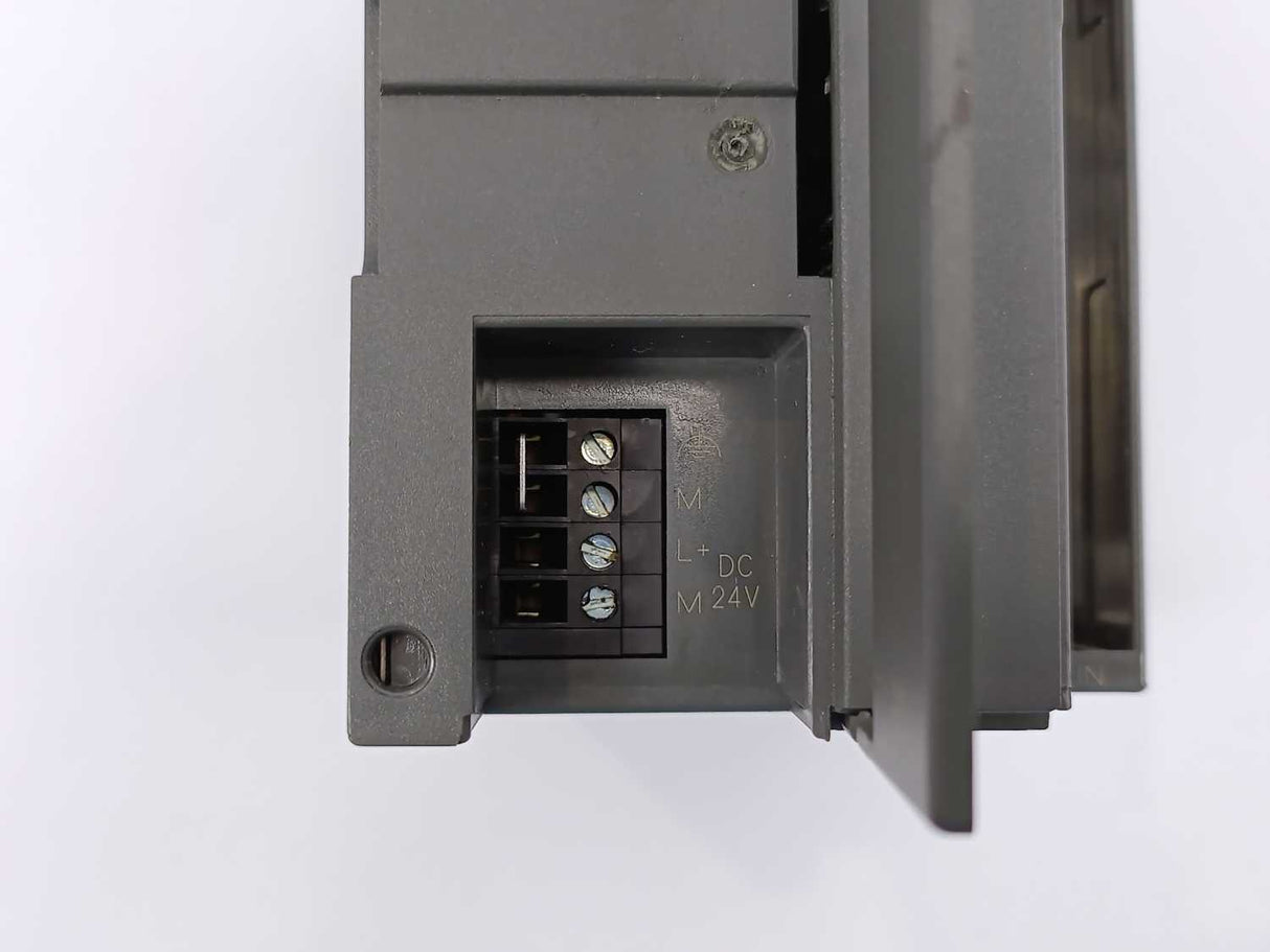 Siemens 6ES7361-3CA01-0AA0 SIMATIC S7-300 Interface Module IM 361