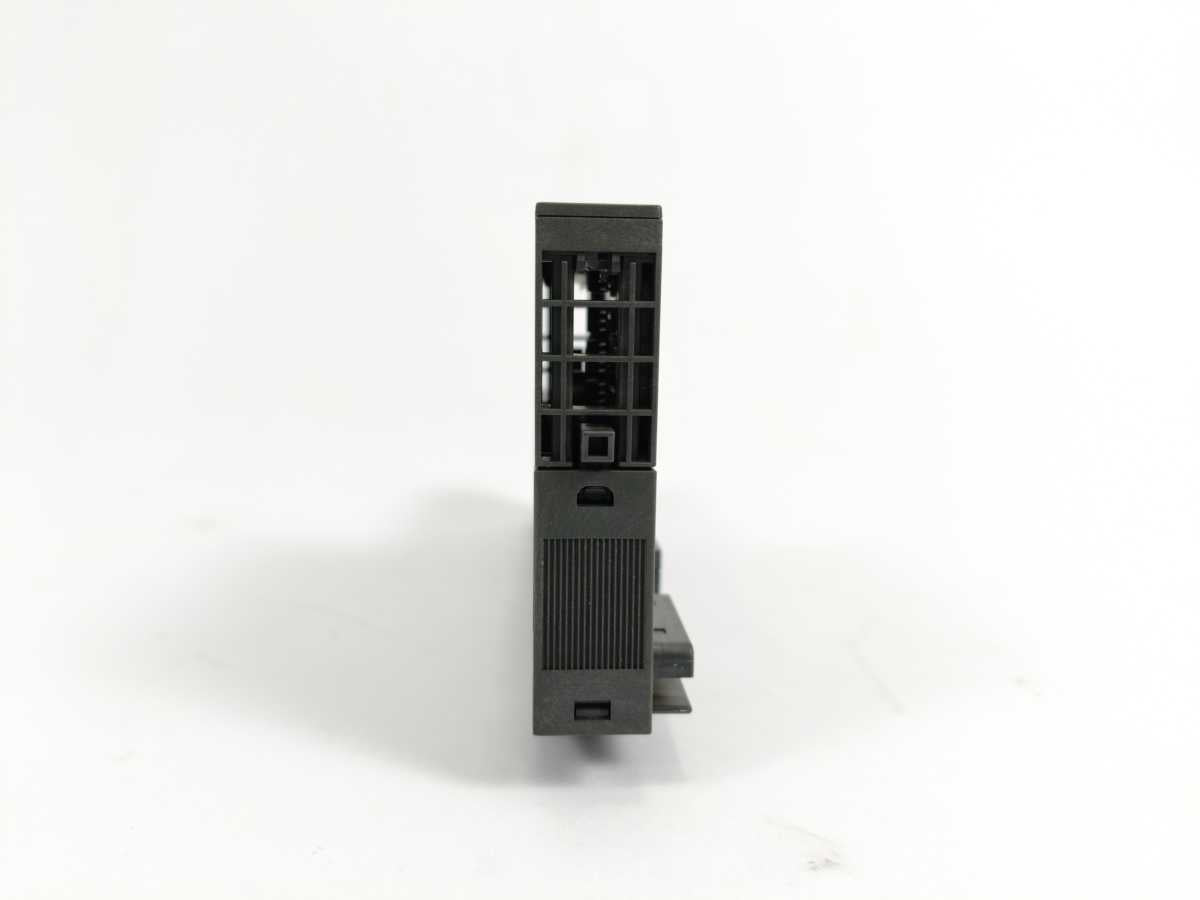 Siemens 6ES7131-4BD01-0AB0 Electronics Module With 6ES7193-4CA40-0AA0. 4Pcs