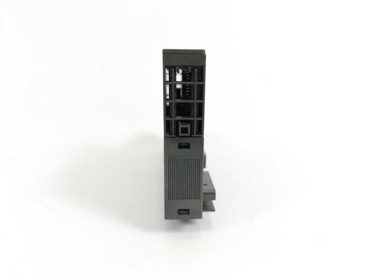 Siemens 6ES7132-4BB01-0AB0 Digital Output Module W/ 6ES7193-4CA20-0AA0 3 Pcs.
