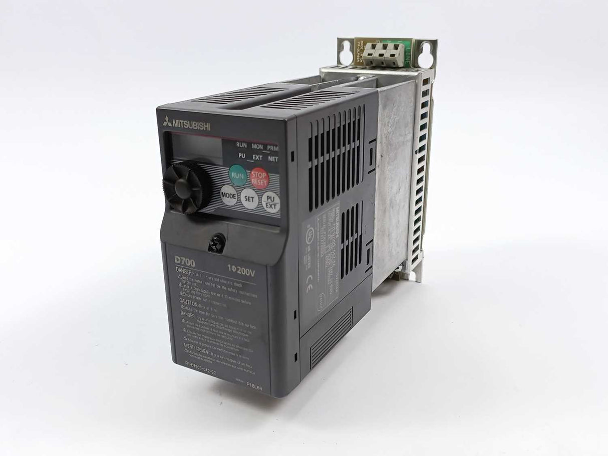 Mitsubishi D700-SC FR-D720S-042-EC 200V