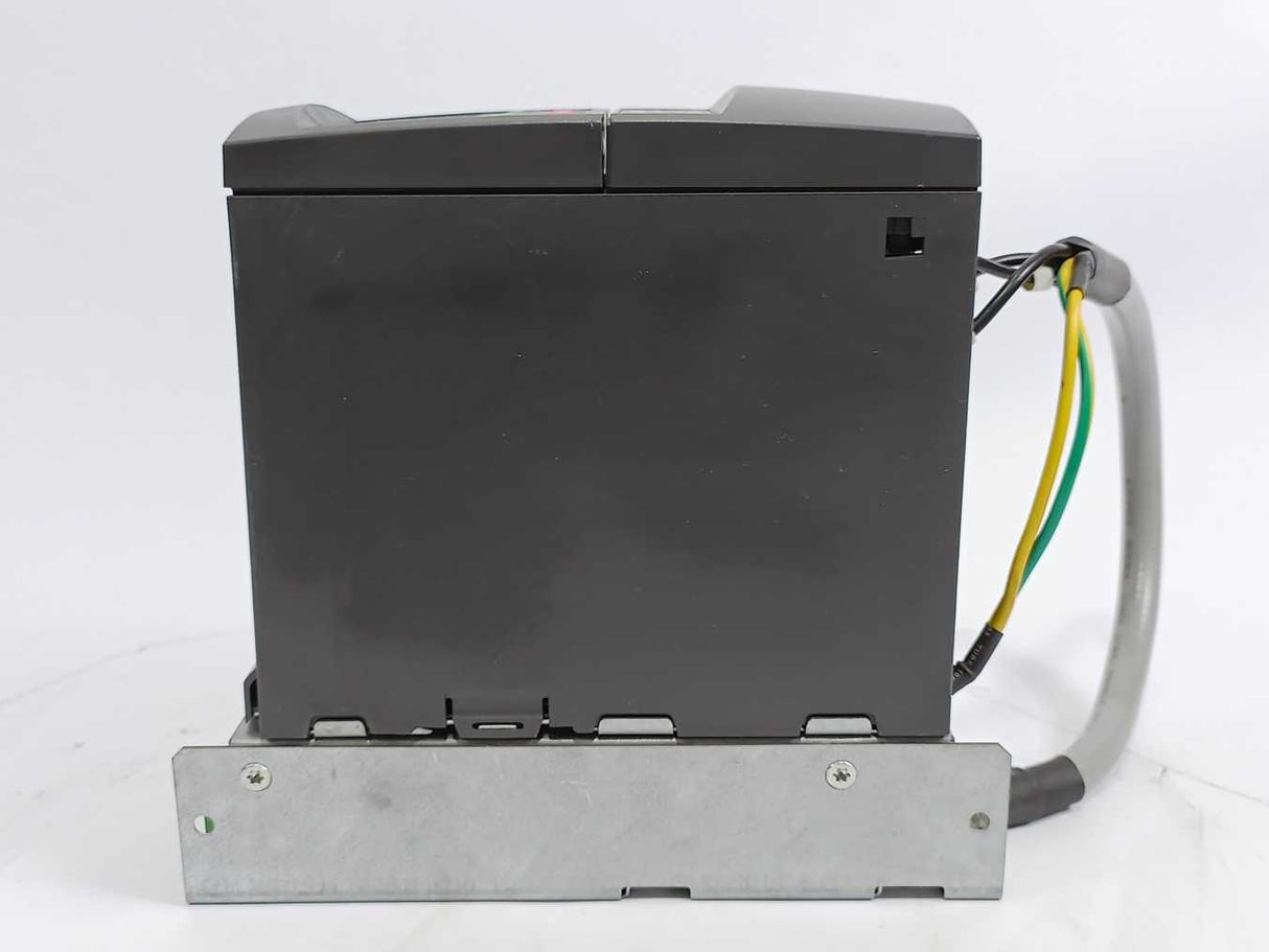 Siemens 6SE6440-2UD13-7AA1 MICROMASTER 440