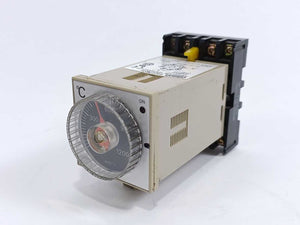 OMRON E5C2-R20K Temperature Controller 3A 250VAC~