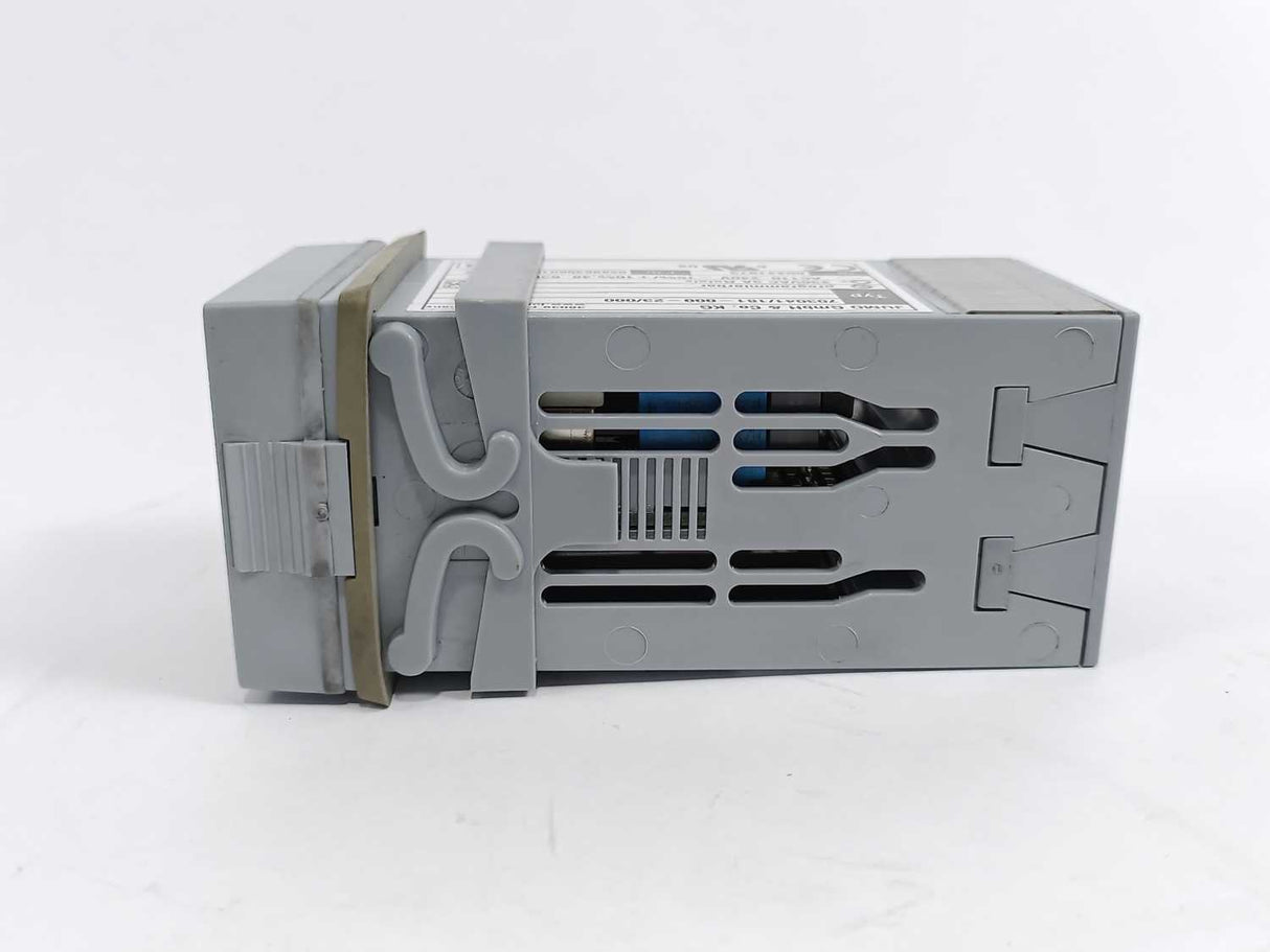Jumo 703041/181-000-23/000 Temperature Controller 230VAC 3A