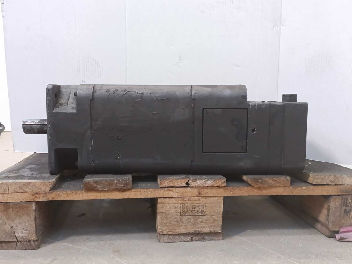 General Numeric / Siemens 1HU3104-0AH01-Z Water Cooled DC Servomotor