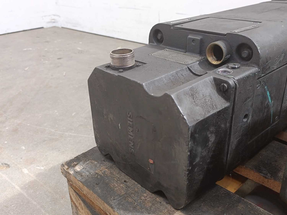 General Numeric / Siemens 1HU3104-0AH01-Z Water Cooled DC Servomotor