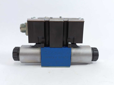 Rexroth R900558355 4WRAE6E30-23/G24N9K31/A1V Proportional Directional Valve