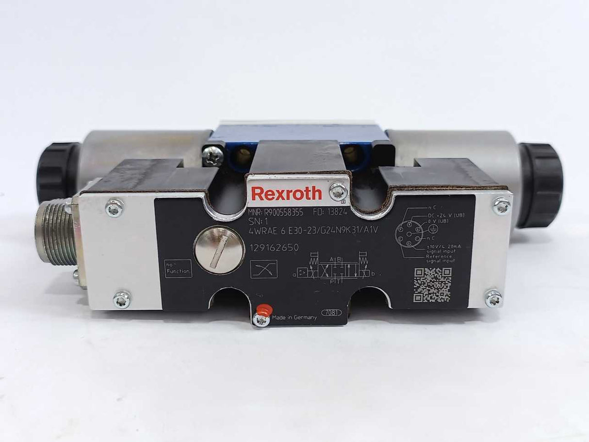 Rexroth R900558355 4WRAE6E30-23/G24N9K31/A1V Proportional Directional Valve