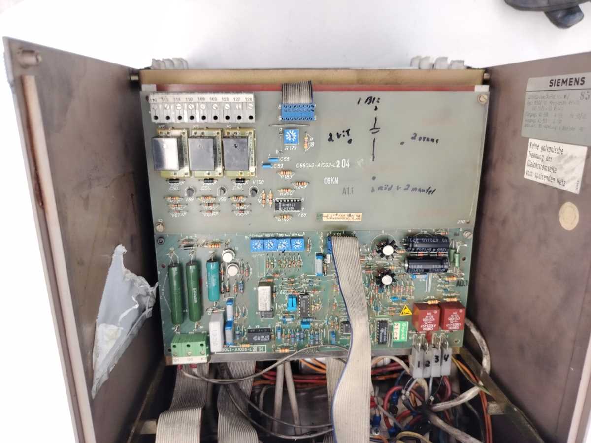 Siemens 6RA2675-6DV51-1A D380/190 Mreq-GcGF6V51-2A SIMOREG Drive