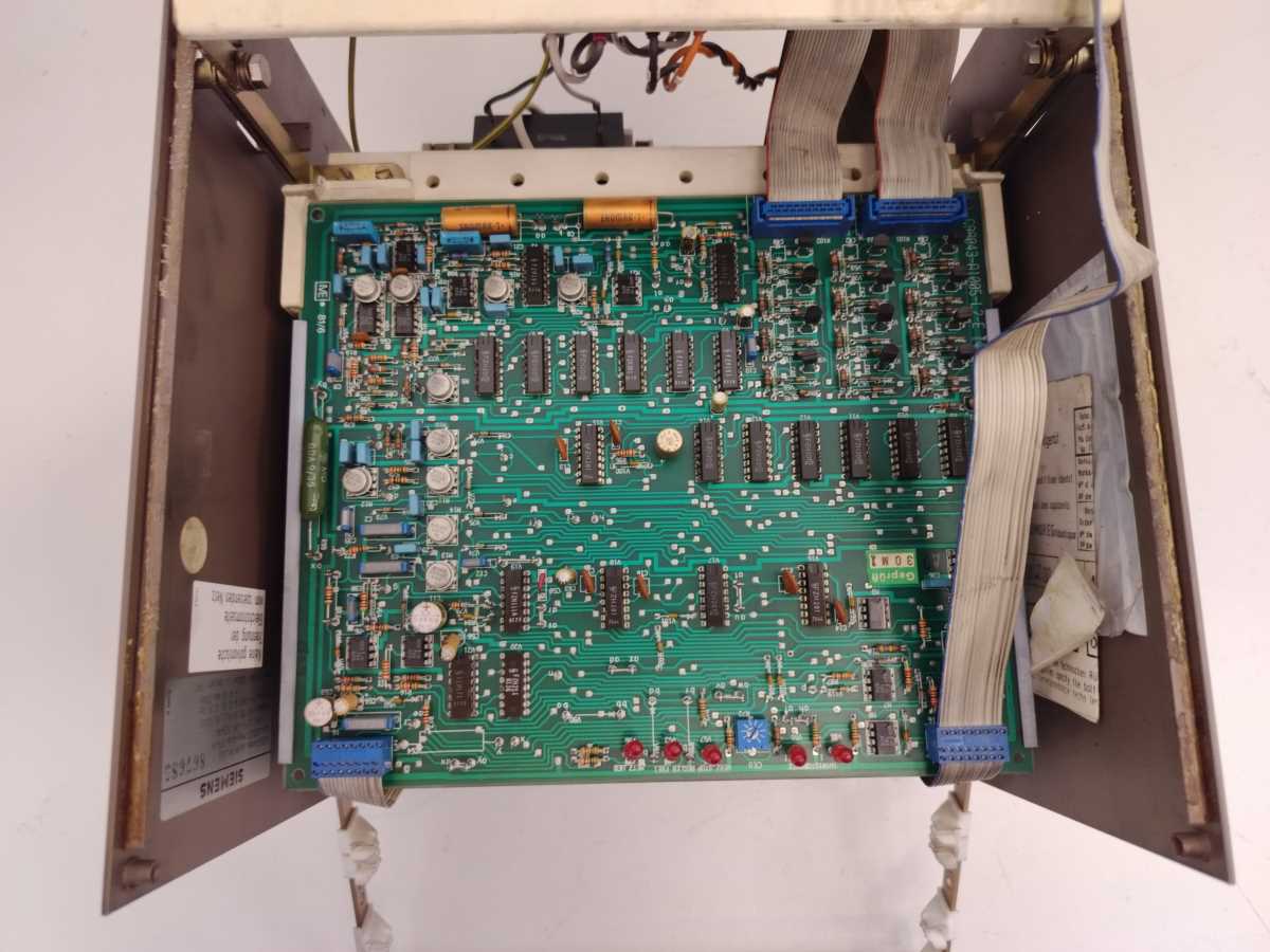Siemens 6RA2615-6MV30-0A D200/20 Mreq-GcG6V30-2A SIMOREG Drive