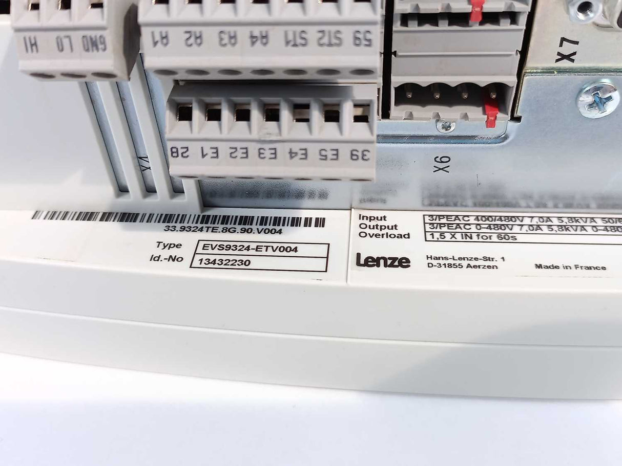 LENZE EVS9324-ETV004 13432230 Servo Drive 0-480Hz