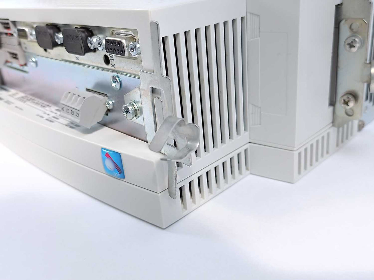 LENZE EVS9324-ETV004 13432230 Servo Drive 0-480Hz