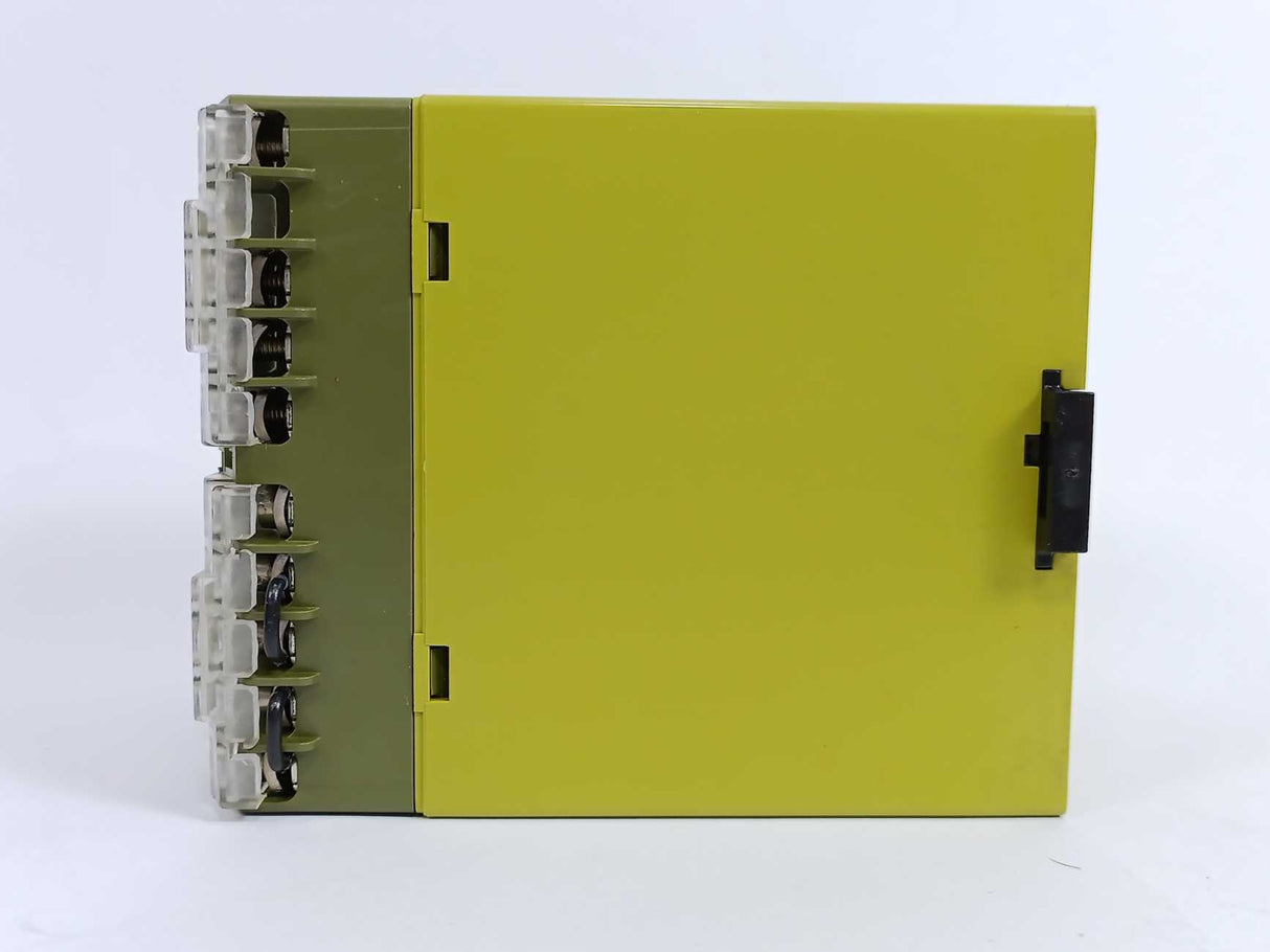 Pilz 420280 PST 3 3S Dual-Channel Safety Relay, 24VDC, 3 Safety Contacts