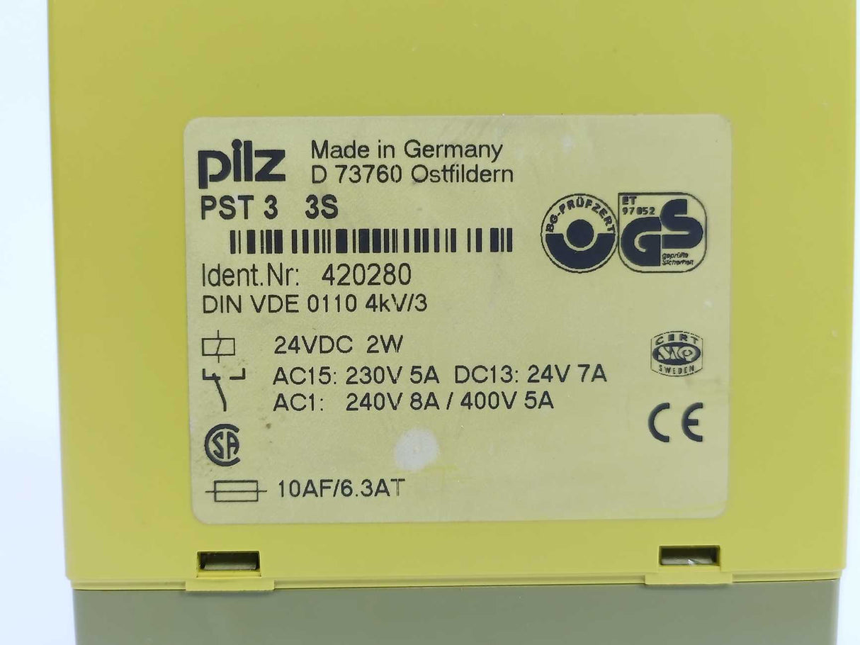 Pilz 420280 PST 3 3S Dual-Channel Safety Relay, 24VDC, 3 Safety Contacts