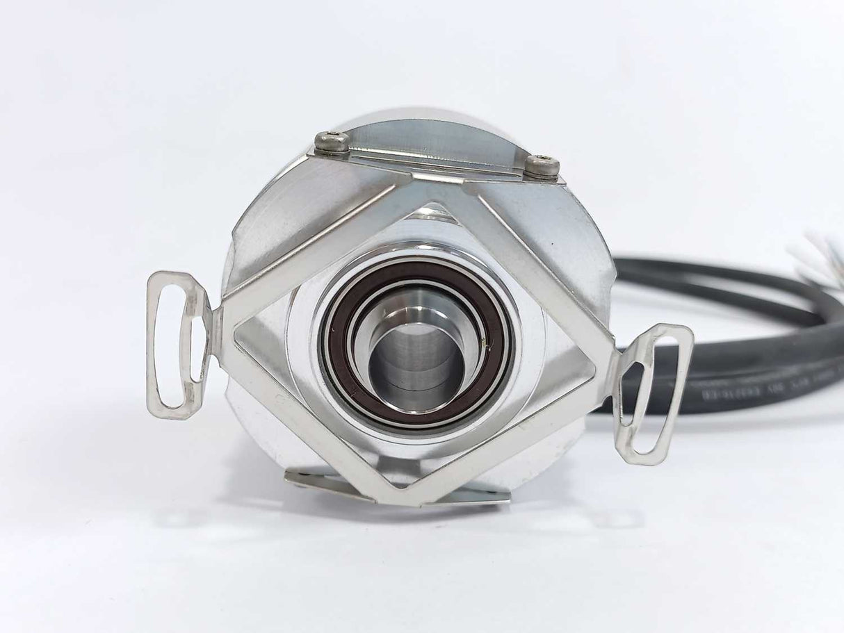HEIDENHAIN 586645-04 ECN 413 2048 01 -58 K 1.00 02 70C14 64 01 Rotary Encoder