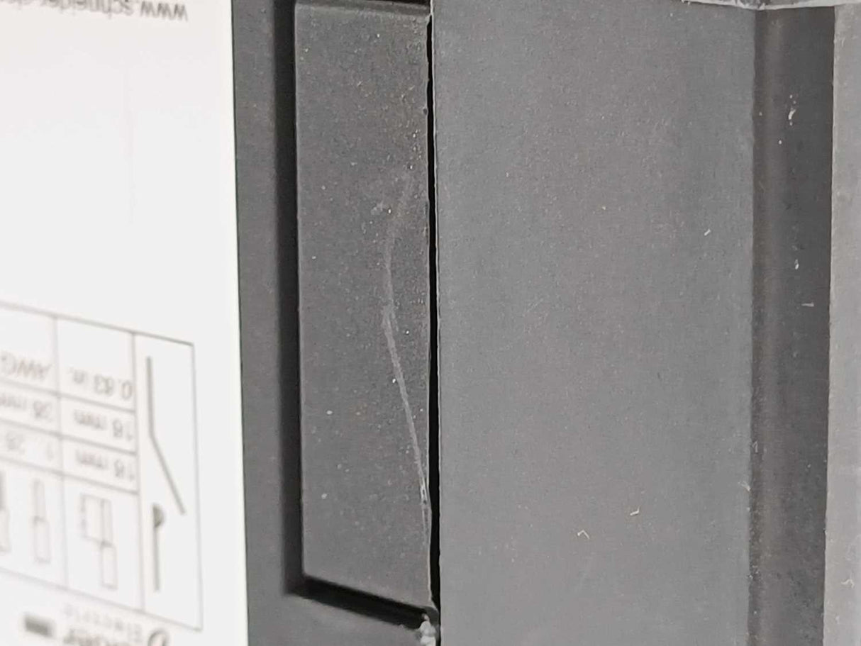 Schneider / Telemecanique LC1DT60A3BD 4 Pole Contactor 440V 60A 24VDC Coil