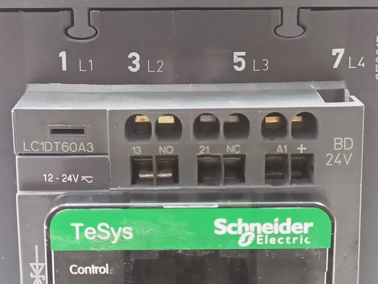 Schneider / Telemecanique LC1DT60A3BD 4 Pole Contactor 440V 60A 24VDC Coil