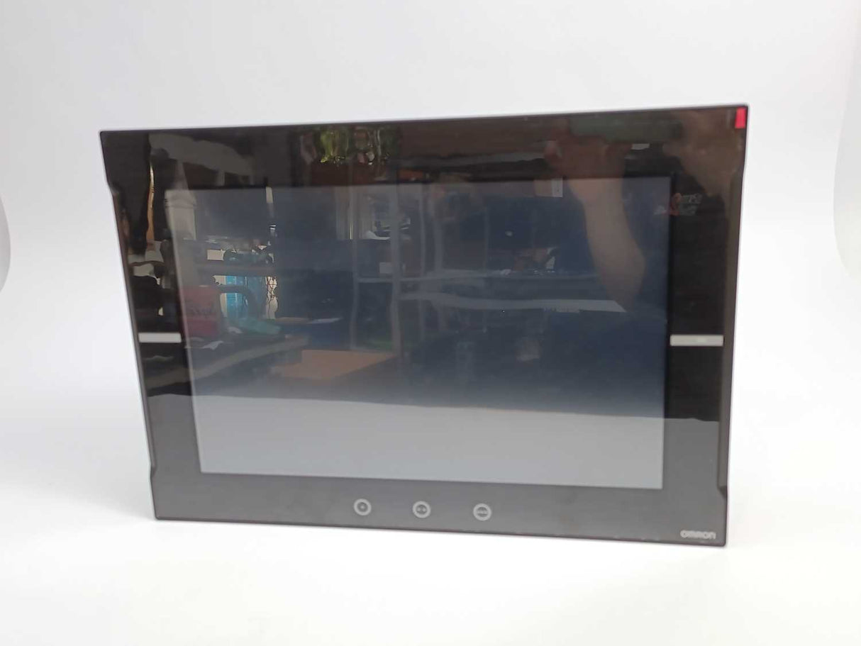 OMRON NA5-15W101B-V1 Touch Screen