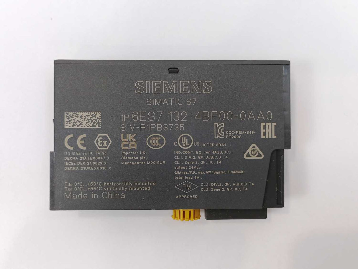 Siemens 6ES7132-4BF00-0AA0 Electronics module for ET 200S, 8 DO 24 V DC/0.5 A