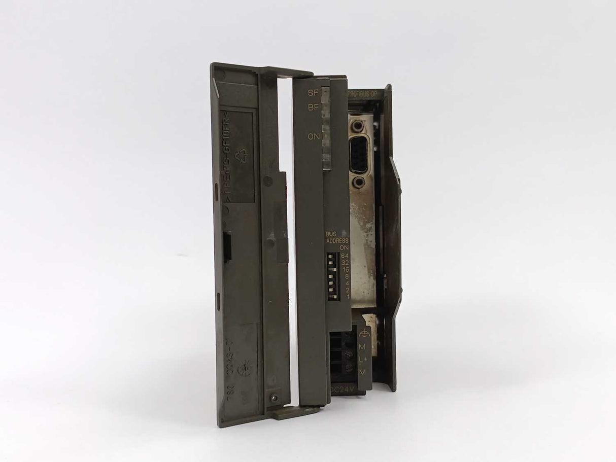Siemens 6ES7153-1AA03-0XB0 Simatic DP Connection IM 153-1  New