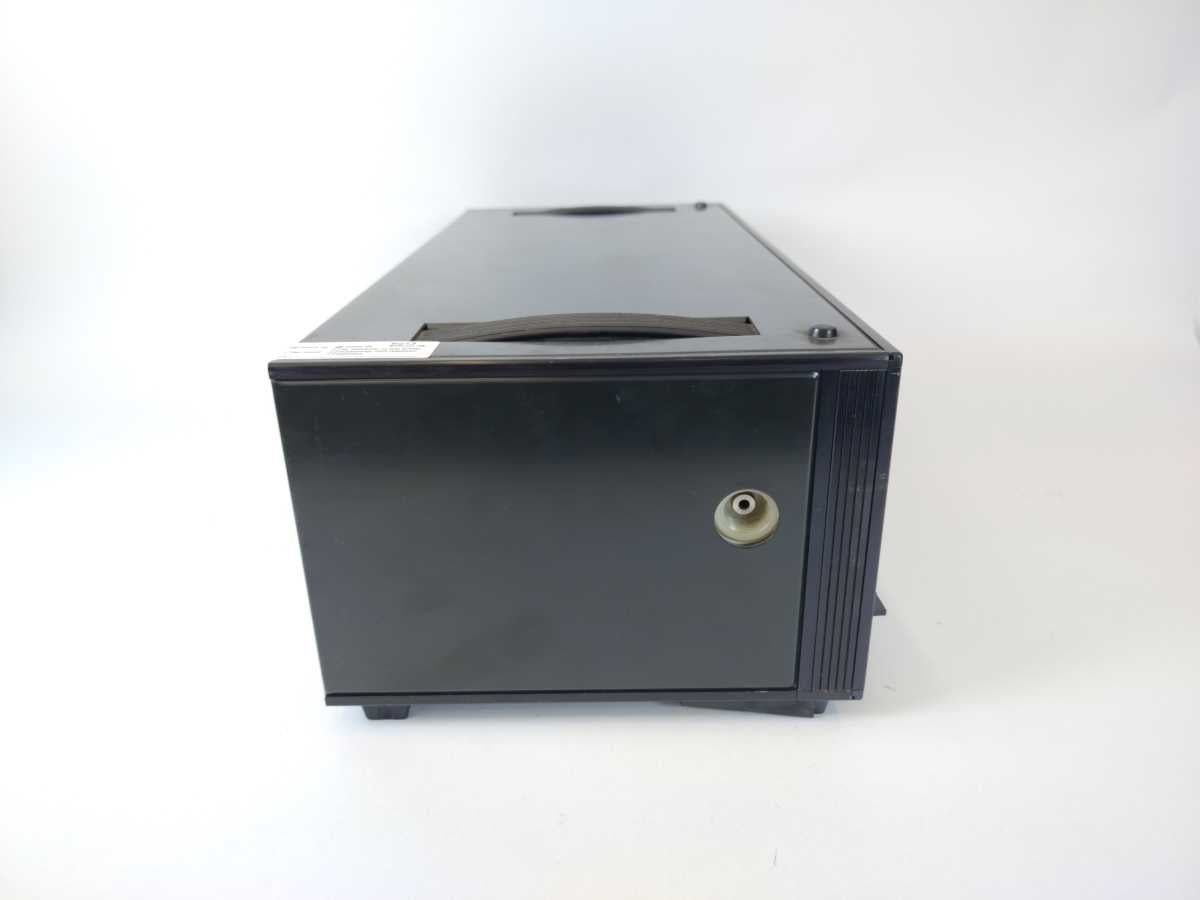 Bruel & Kjaer 1023 Precision sine wave generator with frequency modulation