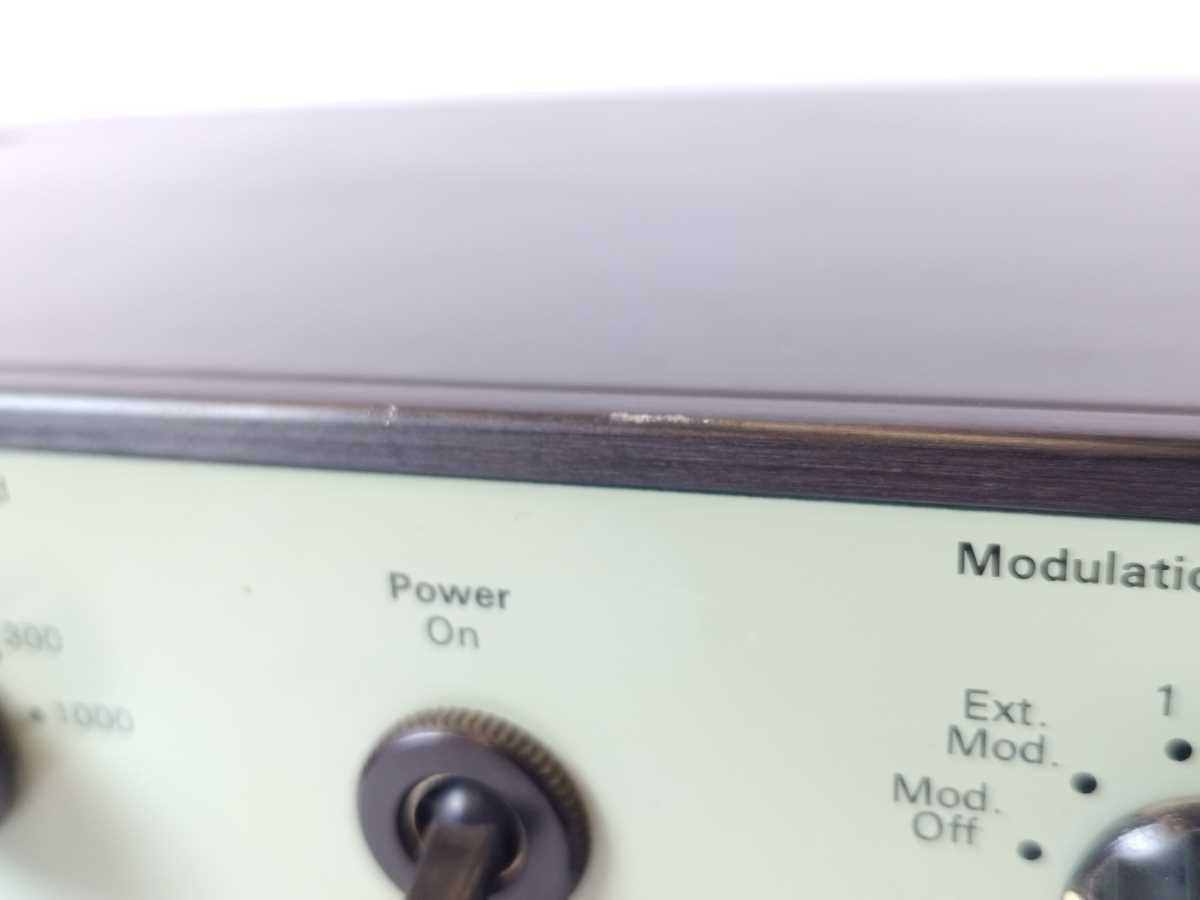Bruel & Kjaer 1023 Precision sine wave generator with frequency modulation