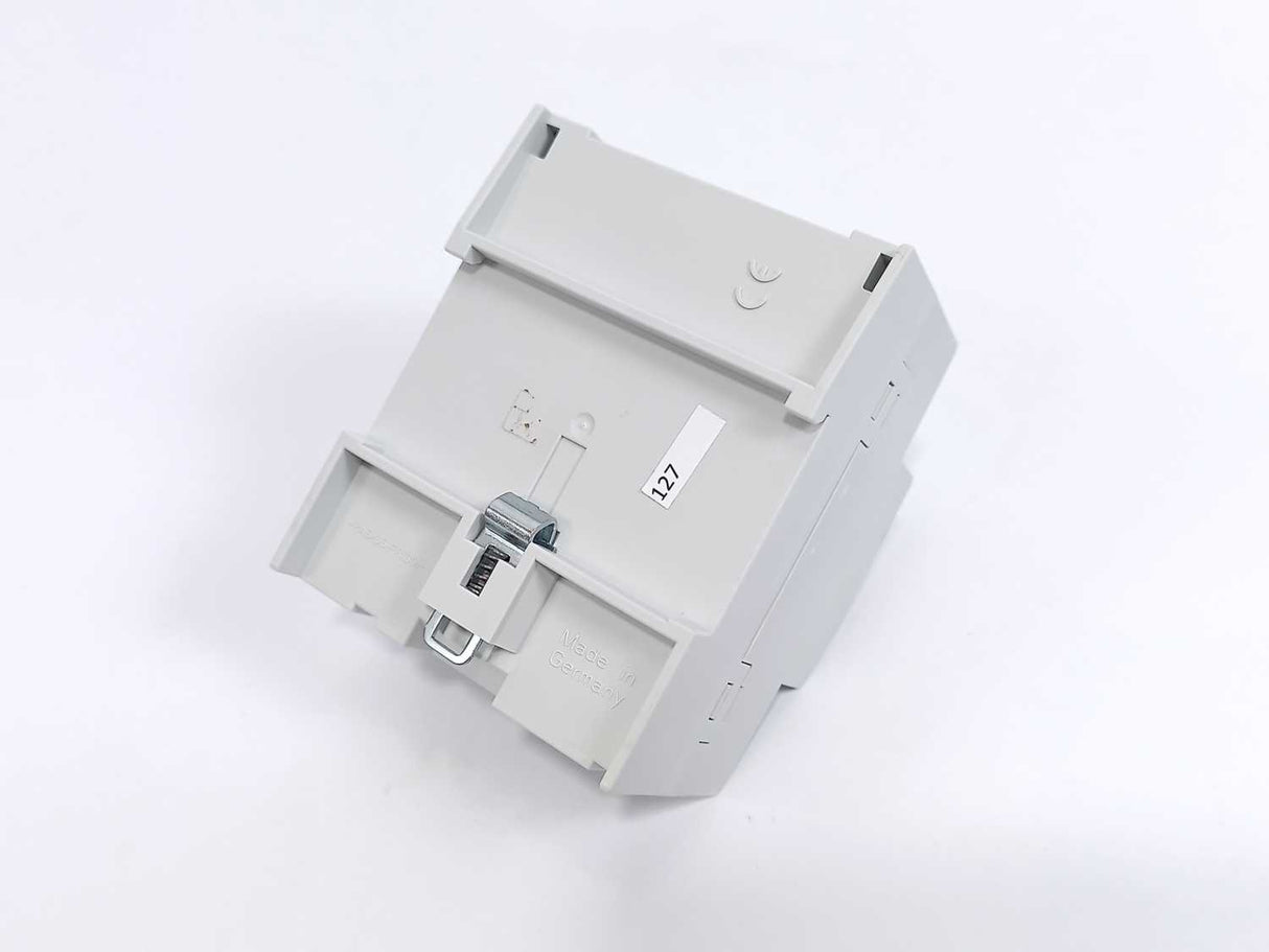 ABB 2CDG110092R0011 BE/S8.20.2.1 Binary Input, 8-fold, Contact Scanning, MDRC