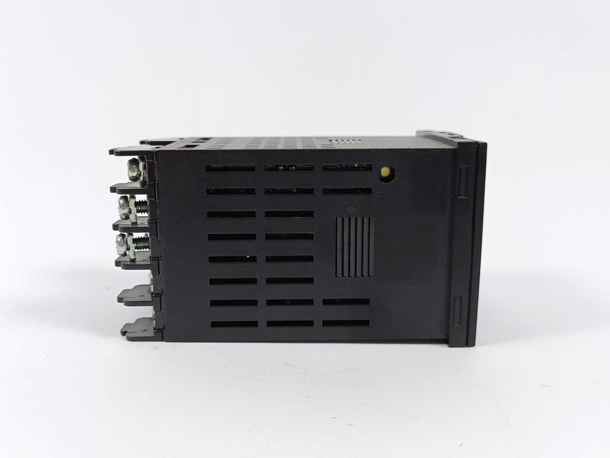 OMRON E5CN-Q2MT-500 Multi-Range Temperature Controller