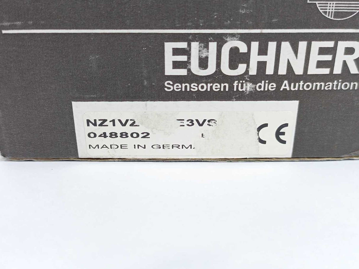 Euchner NZ1VZ-528E3VSE09 Safety switch NZ.VZ.VSE, cable entry M20 x 1.5