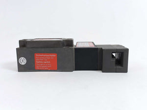 Euchner NZ1VZ-528E3VSE09 Safety switch NZ.VZ.VSE, cable entry M20 x 1.5