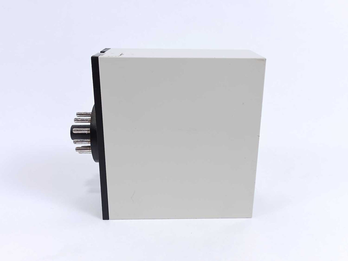 Electromatic S 115 186 230 S-SYSTEM Star-Delta Timer. Supply 195-265 VAC w/ Base