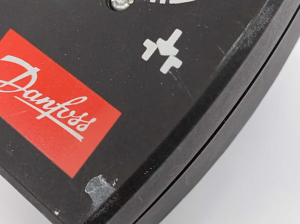 Danfoss 082G3001 AMV 10 Electrical Actuator 230V 14s/mm 5mm 300N