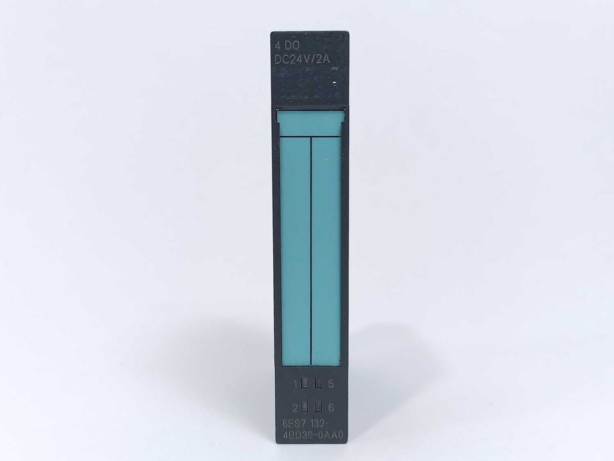 Siemens 6ES7 132-4BD30-0AA0 SIMATIC S7 Electronic Output Module, Batch of 13pcs.