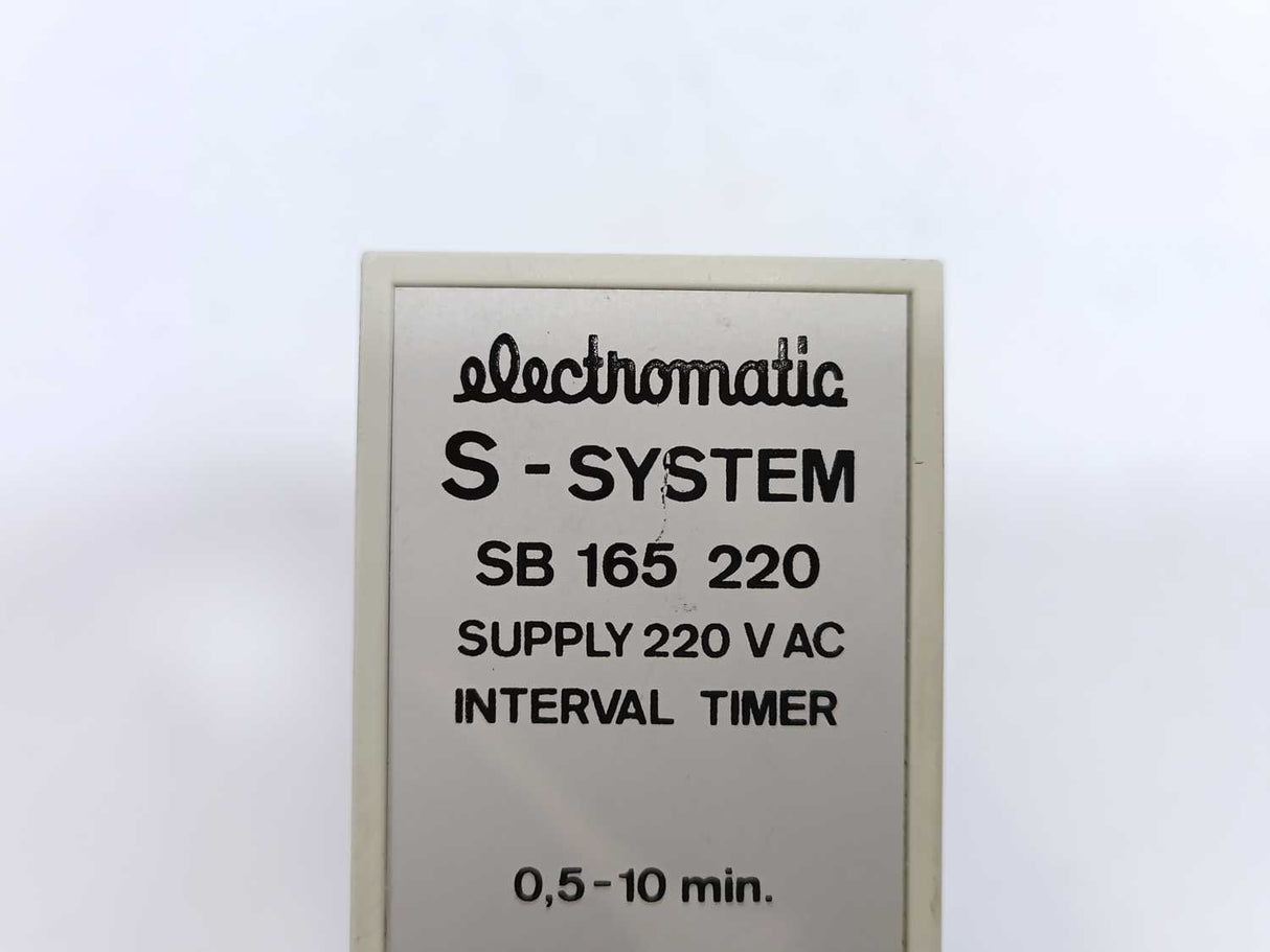 Electromatic SB 165 220 Interval Timer. 0,5-10 min.